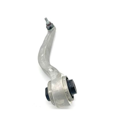 50547026 Alfa Romeo Stelvio 2016 オートサスペンション部品のための前下制御腕